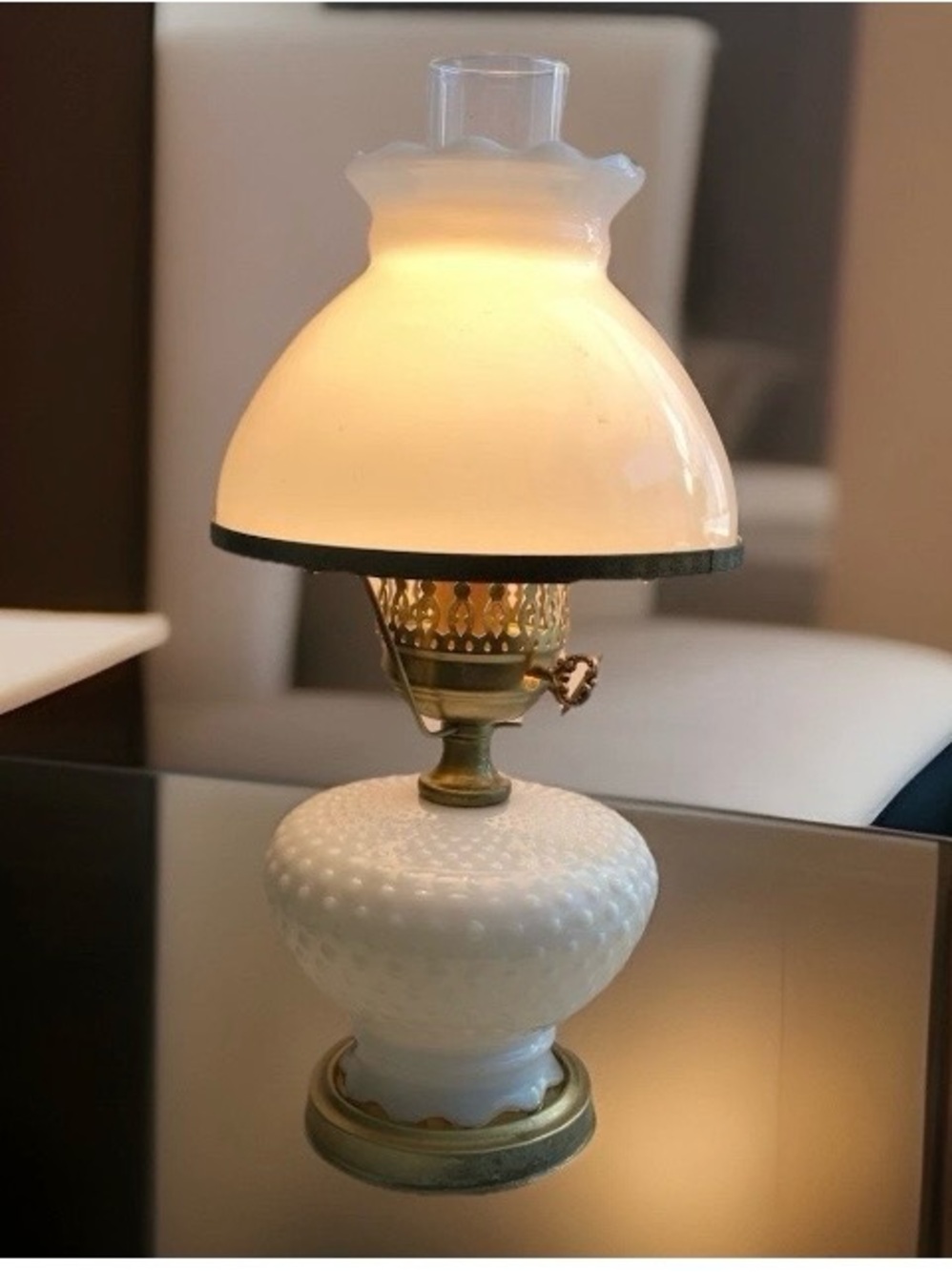 Hobnail vintage White Milk Glass Hurricane Table Lamp w/chimney & shade